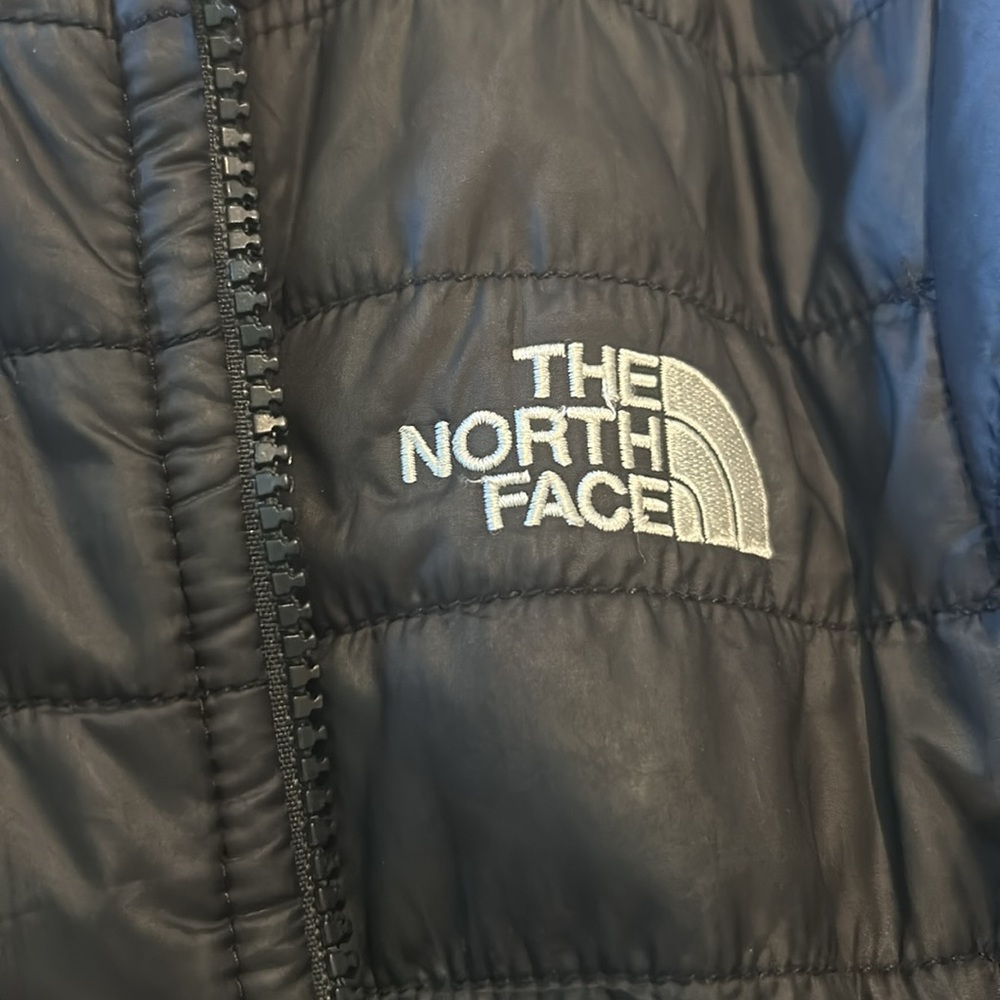 Reversible mossbud north face girls black jacket - Picture 2 of 3